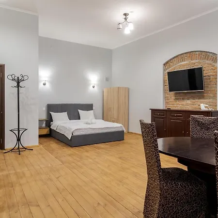 Apartment On Stavropihiiska Street 3 Lviv