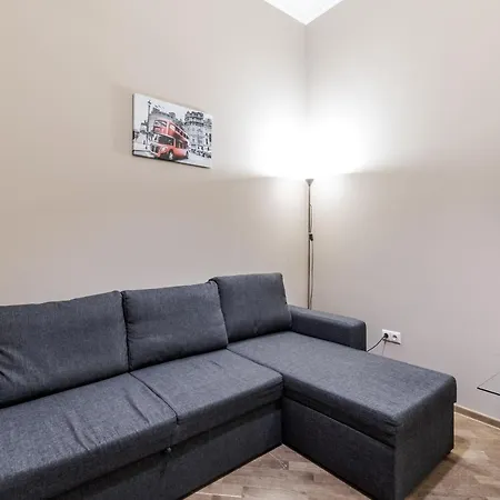 Apartment On Stavropihiiska Street 3 *