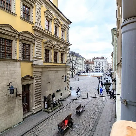 On Stavropihiiska Street 3 公寓