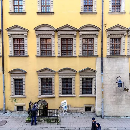 Apartment On Stavropihiiska Street 3 *