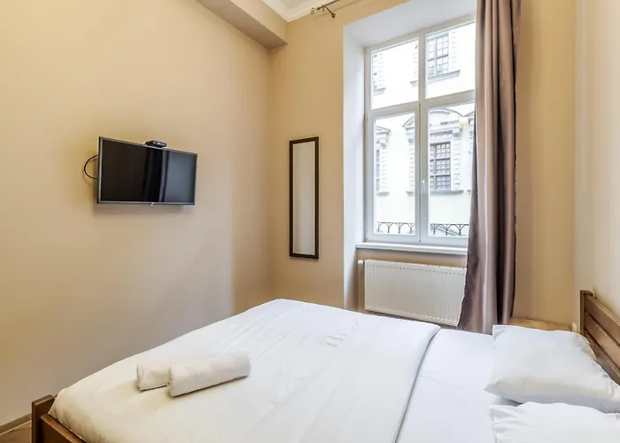 On Stavropihiiska Street 3 公寓 利沃夫