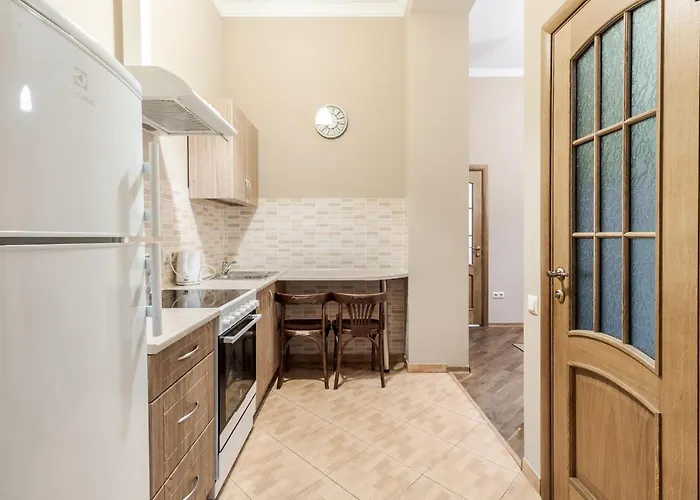 On Stavropihiiska Street 3 * 利沃夫